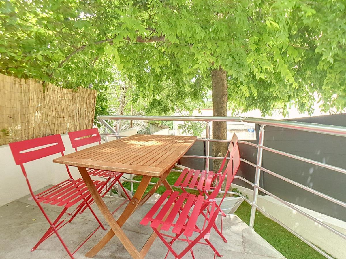 Stop Chez M Select Garden # Qualite # Confort # Simplicite Saint-Fons Ngoại thất bức ảnh